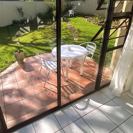Sheilan House Hotel Port Alfred Ruang foto