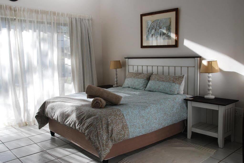 Sheilan House Hotel Port Alfred Bagian luar foto